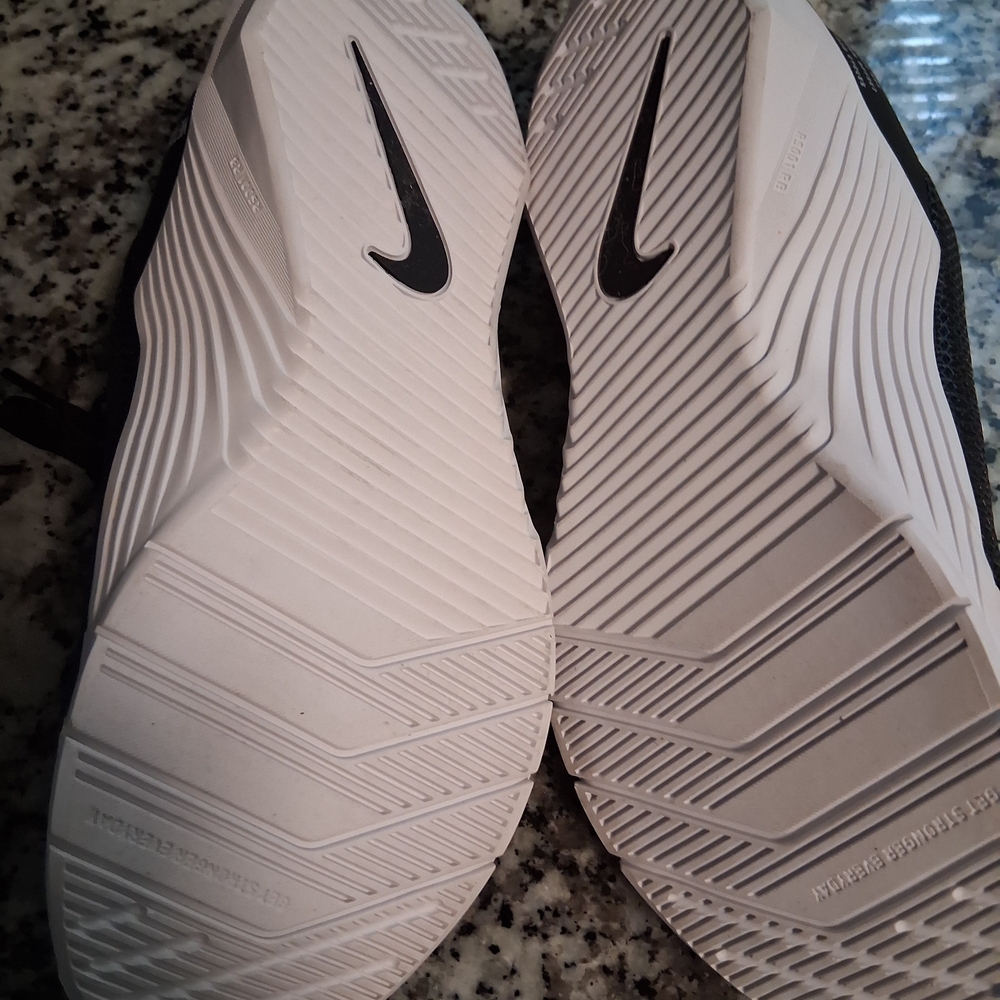 Womens Nike Metcon Black/white Training Shoes Size 8 - Picture 6 of 6